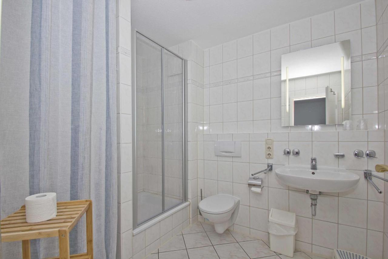 Ferienwohnung Mit Balkon, Gratis Nutzung Vom Ahoi Erlebnisbad Und Sauna In Sellin - Haus Strandeck Fewo 19 ゲーレン エクステリア 写真